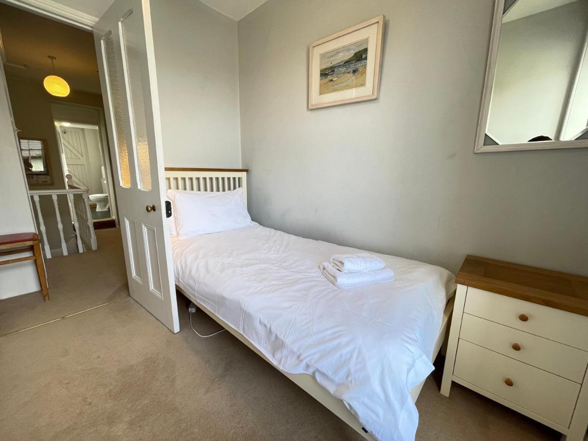 37 Trenwith Place, Charming Family Home & Garden! St Ives  Bagian luar foto