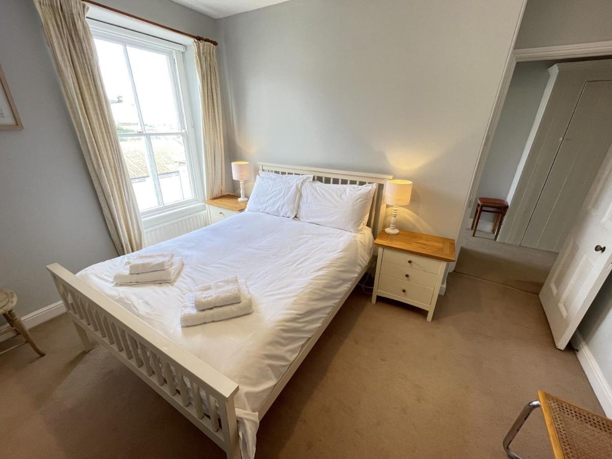 37 Trenwith Place, Charming Family Home & Garden! St Ives  Bagian luar foto